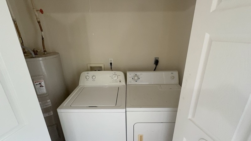 901 #2 Giles Road (upstairs)
